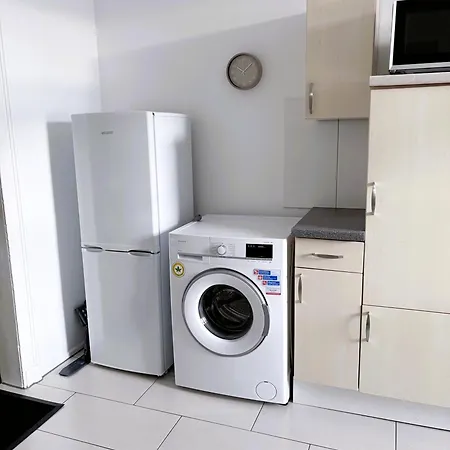 Apartman Gemuetliche Altbauwohnung Nahe Veltins-arena *