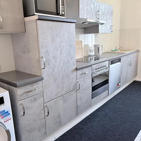 Gemuetliche Altbauwohnung Nahe Veltins-arena Apartman *