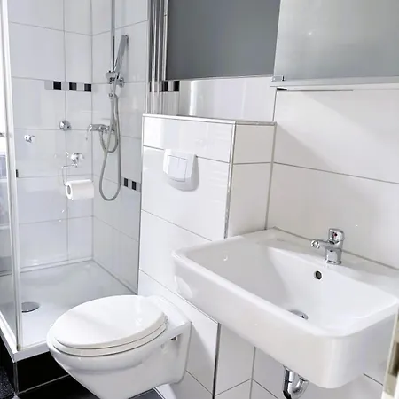 Gemuetliche Altbauwohnung Nahe Veltins-arena Apartman *